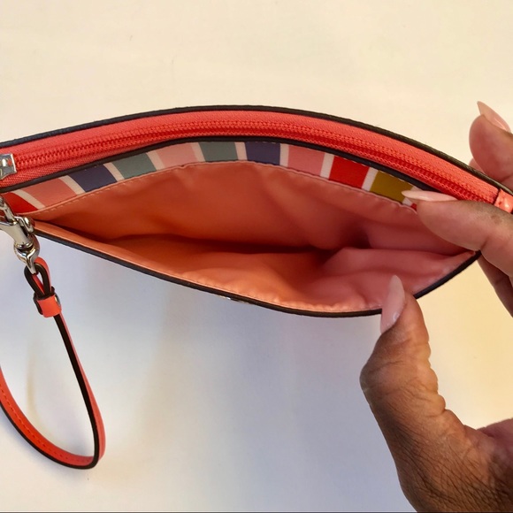 HOST PICKCOACH Wristlet - Picture 6 of 8